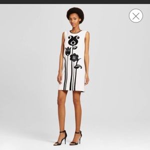 Victoria Beckham black&white dress.